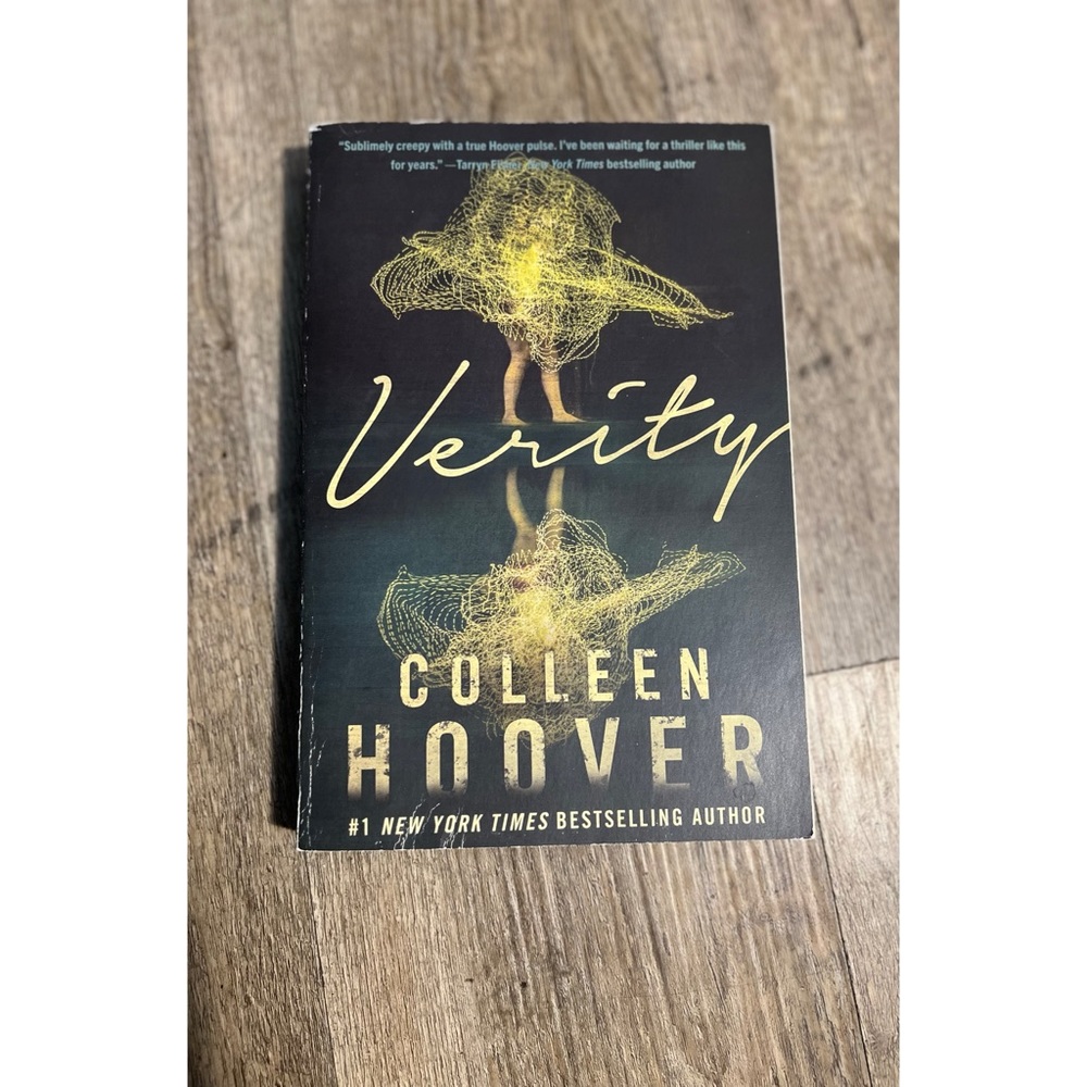 ‼️PRE-OWNED‼️ Bestseller novel